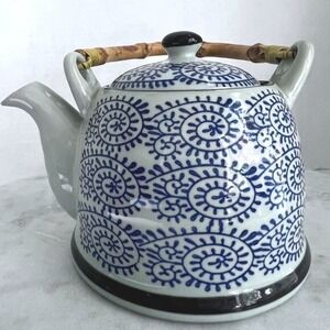 Iga Ware Handcrafted Ceramic Teapot Bamboo Handle‎ Blue White Swirl Design Vtg